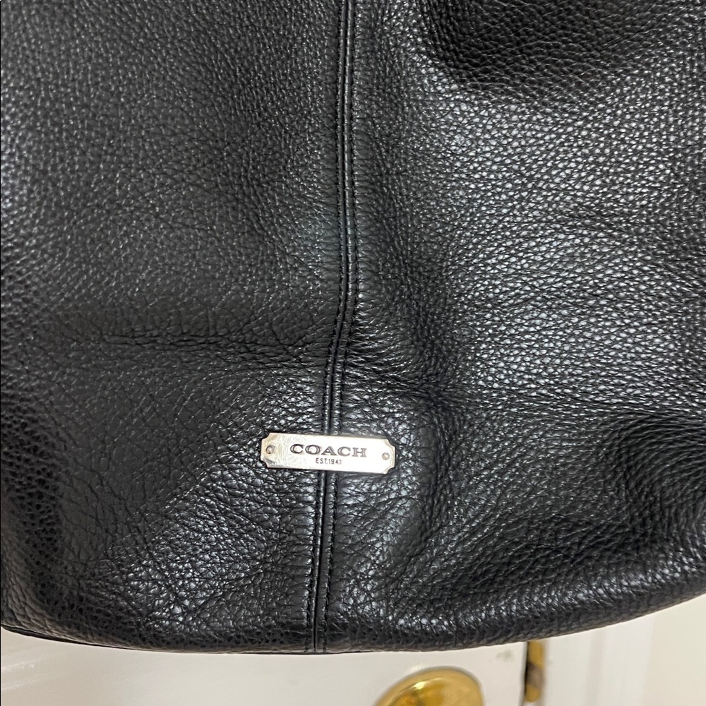 Coach Black Shoulder Bag - Picture 2 of 16